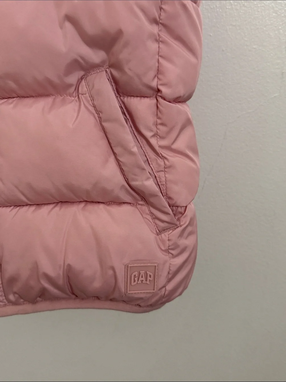 GAP Kids Light Pink Puffer Vest with Sherpa Interior Girls Medium